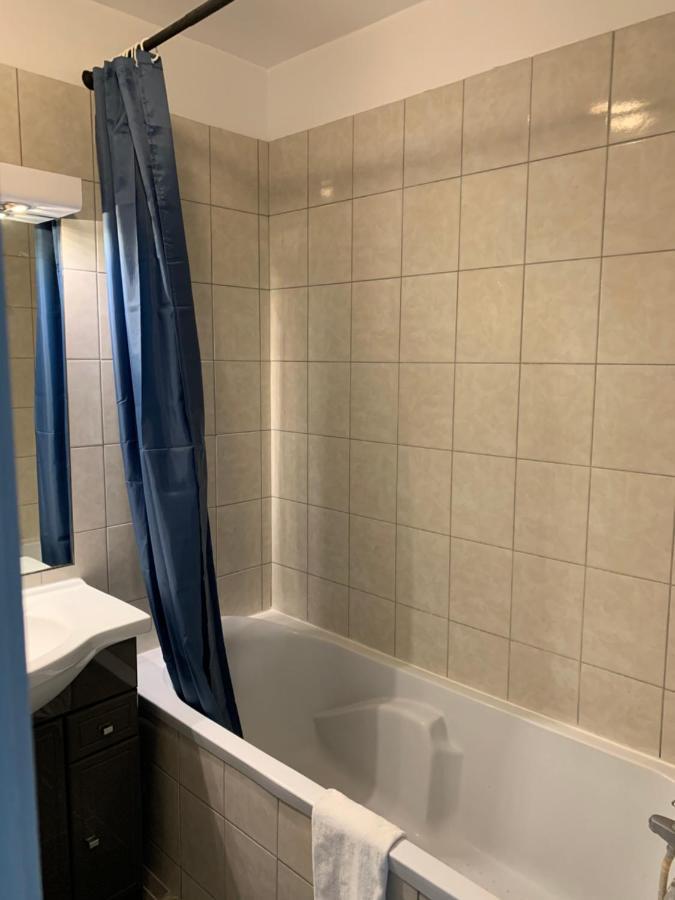 Disney, Comfortable 2 Bedrooms Family Apartment, 7 Pers, Wifi, Netflix シェシー エクステリア 写真